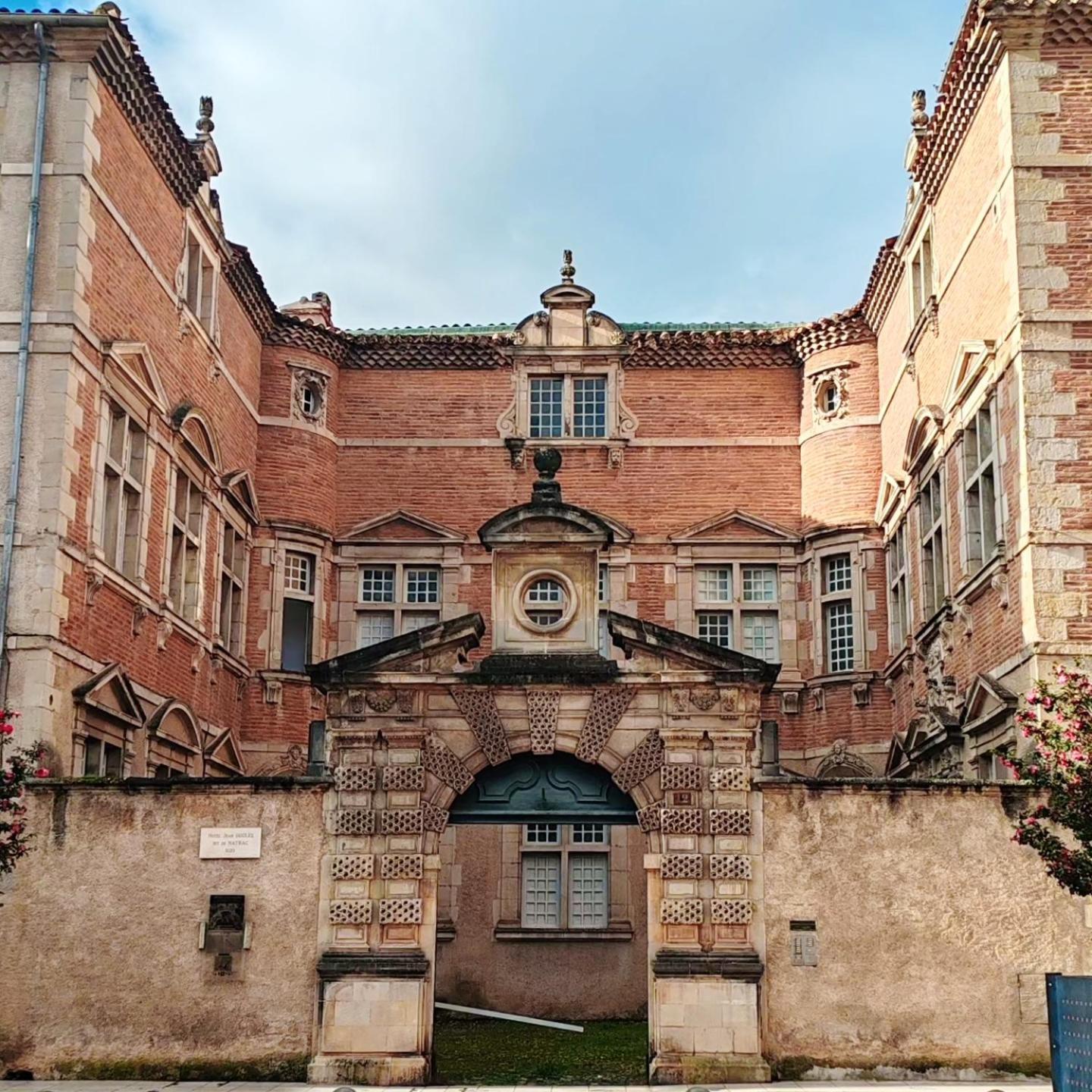 Appartement Bulle D'Antan En Coeur De Ville - Monument Classe Historique - Grand Jaccuzi كاسْتْرْ المظهر الخارجي الصورة